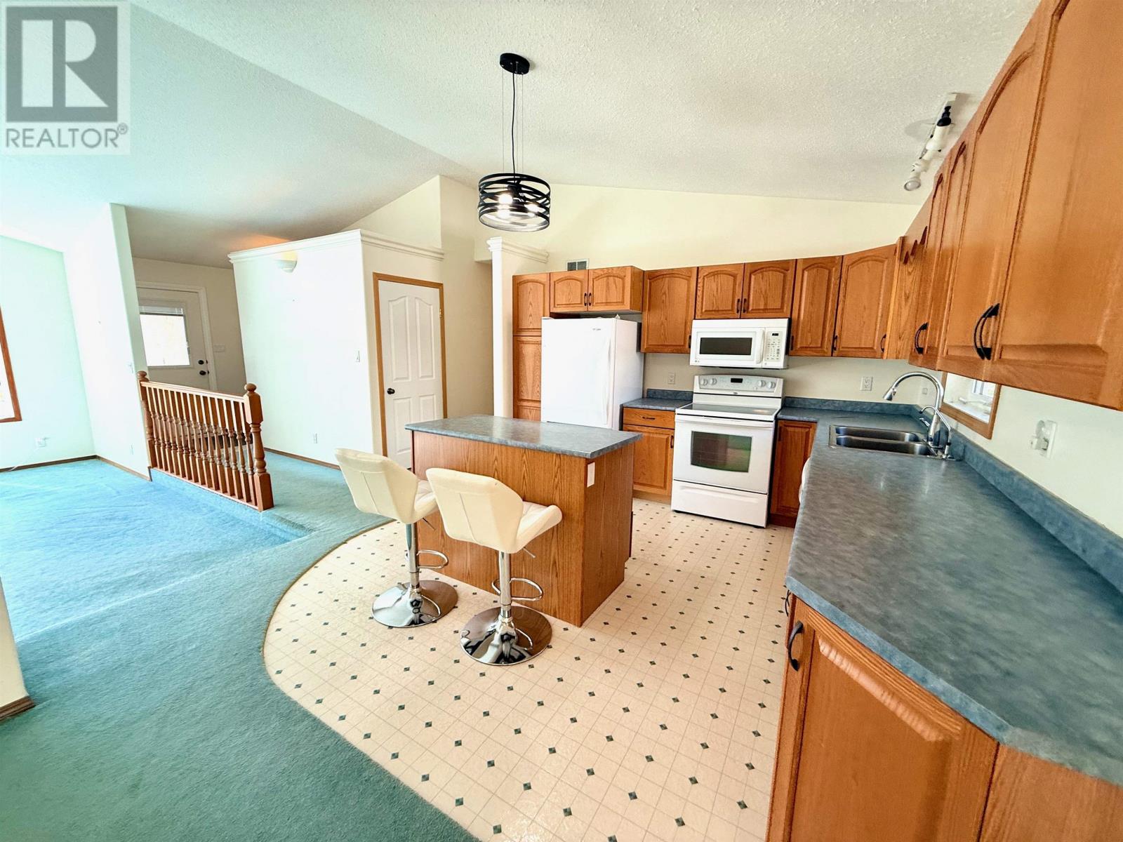 404 Main Street, Keewatin, Ontario  P0X 1C0 - Photo 8 - TB2601765