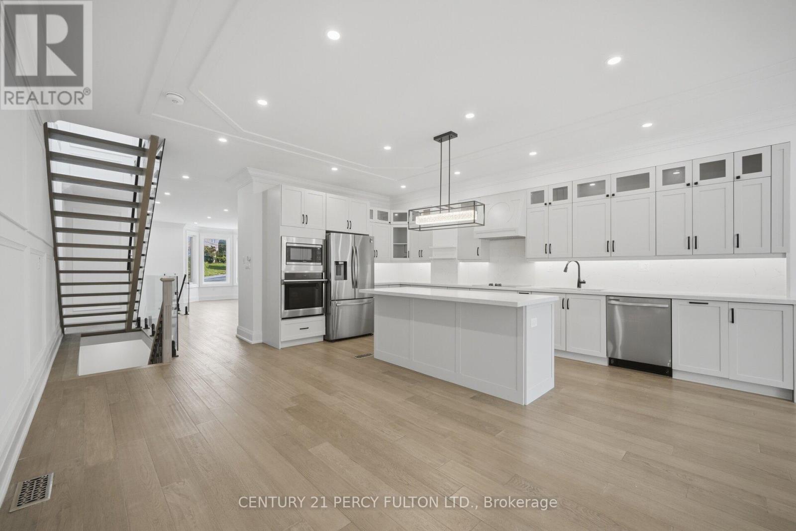 195 Danforth Road, Toronto, Ontario  M1L 3X1 - Photo 8 - E13174736