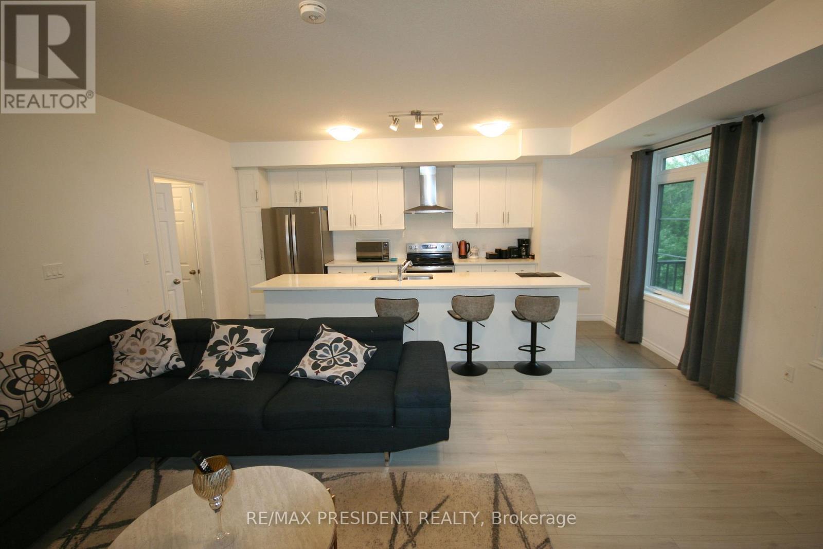 116 Lomond Lane, Kitchener, Ontario  N2R 0T6 - Photo 7 - X13234244