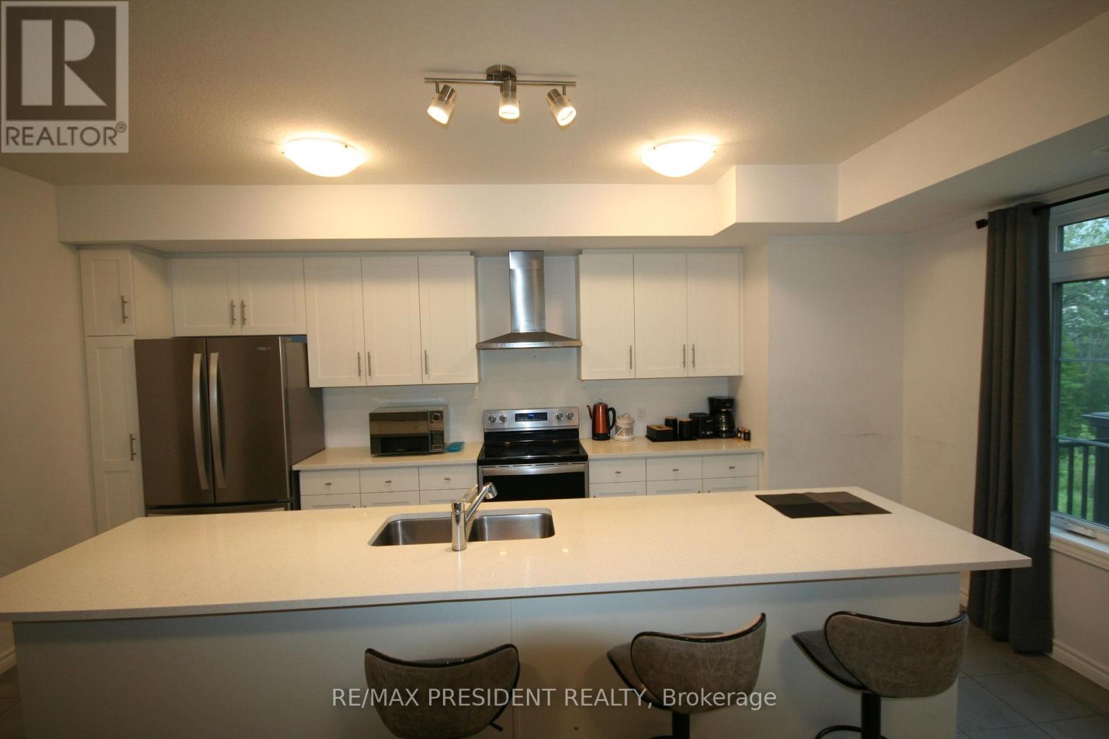 116 Lomond Lane, Kitchener, Ontario  N2R 0T6 - Photo 5 - X13234244