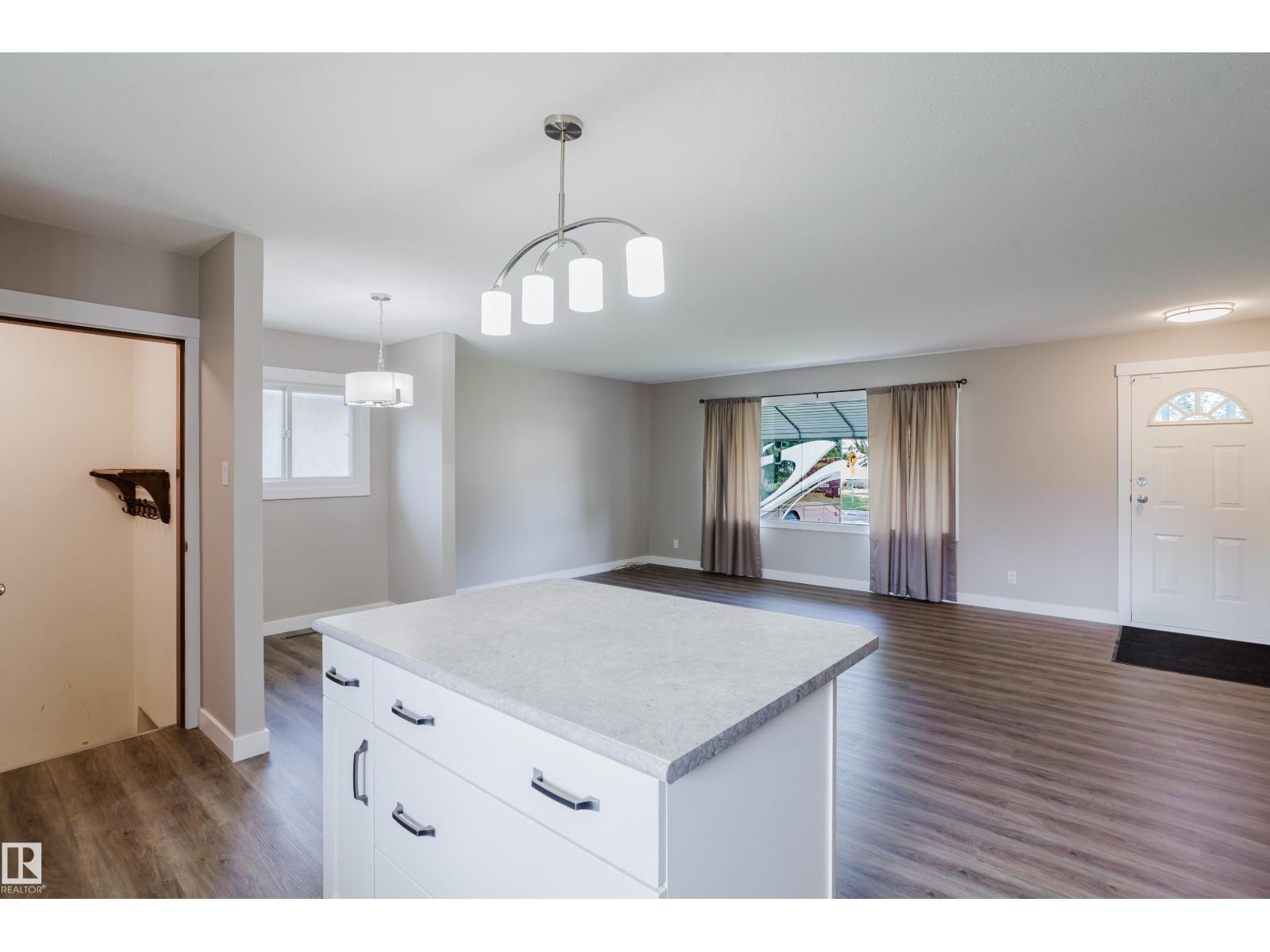 102 Pine St, Sherwood Park, Alberta  T8A 1G8 - Photo 9 - E4496659