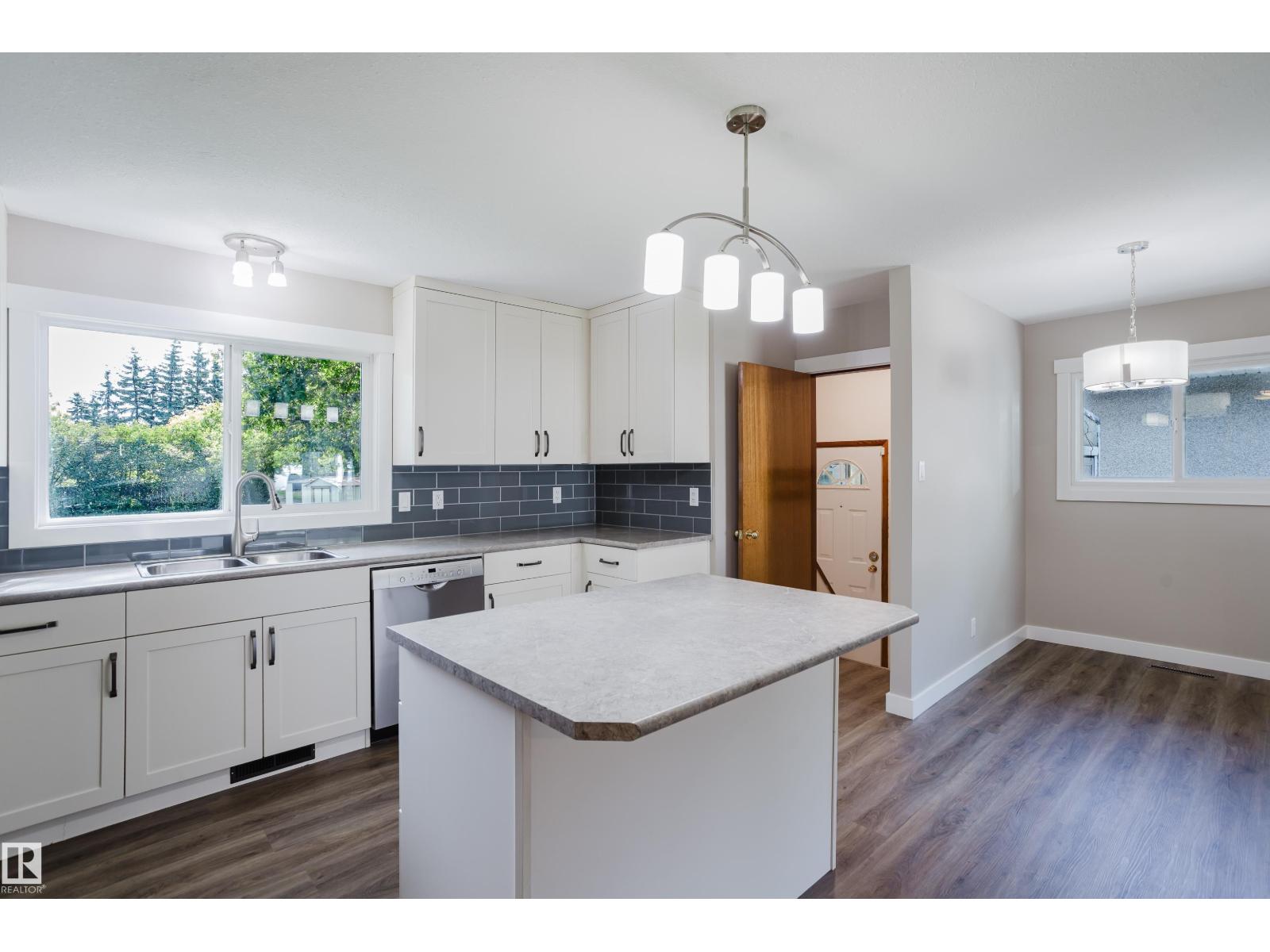 102 Pine St, Sherwood Park, Alberta  T8A 1G8 - Photo 10 - E4496659