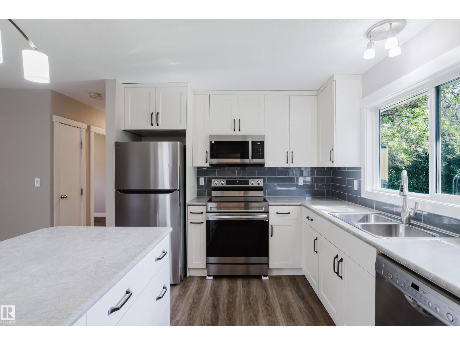 102 Pine St, Sherwood Park, Alberta  T8A 1G8 - Photo 12 - E4496659