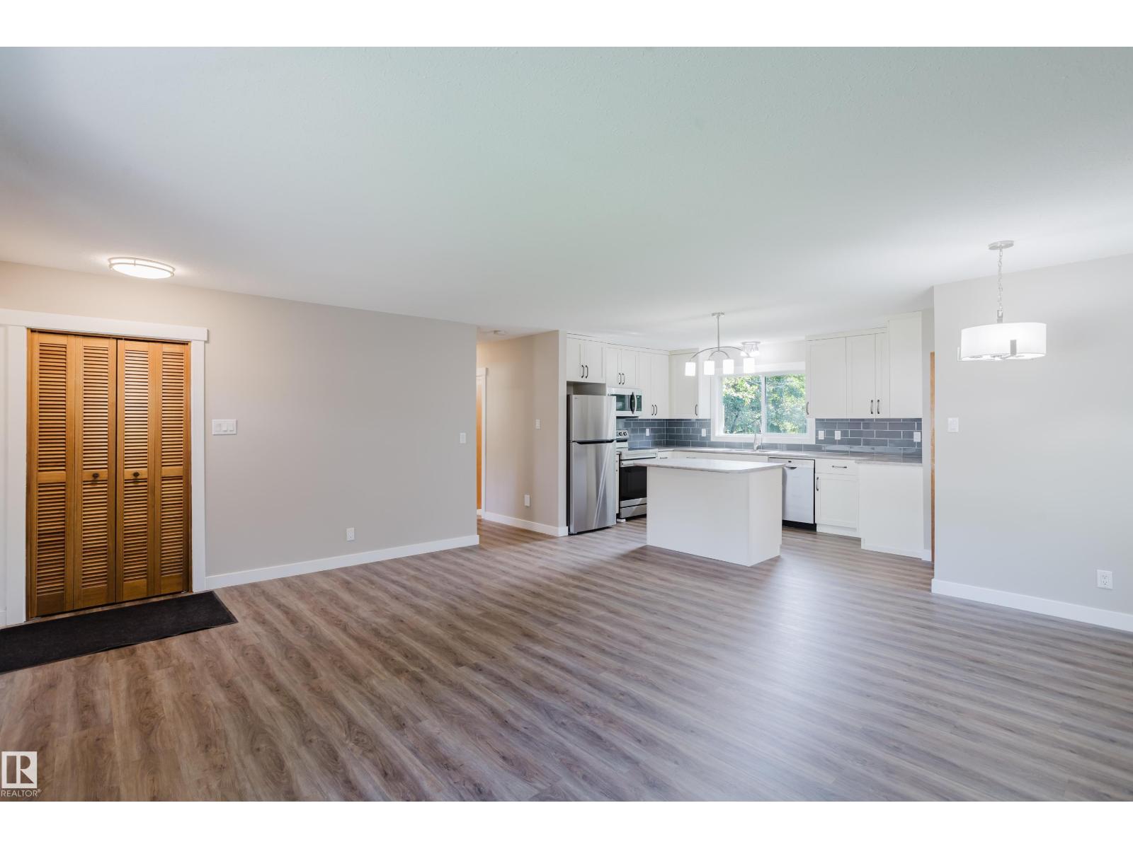 102 Pine St, Sherwood Park, Alberta  T8A 1G8 - Photo 5 - E4496659
