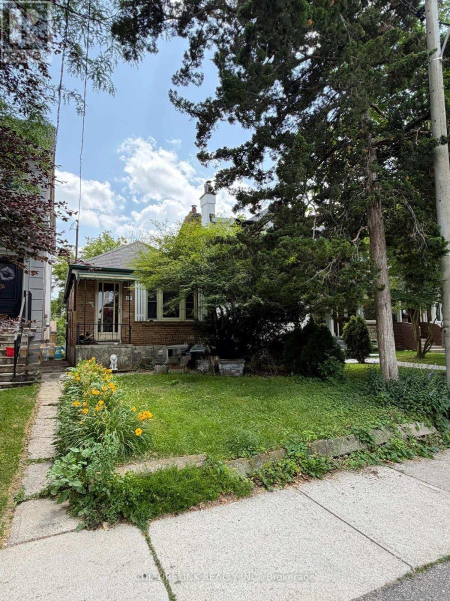 279 Bedford Park Avenue, Toronto, Ontario  M5M 1J6 - Photo 2 - C13512848