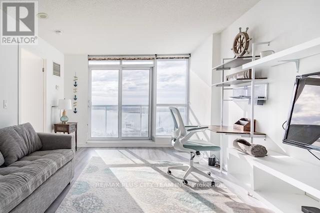 1608 - 208 Queens Quay W, Toronto, Ontario  M5J 2Y5 - Photo 1 - C13512874
