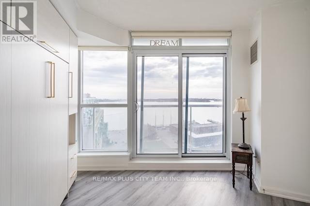 1608 - 208 Queens Quay W, Toronto, Ontario  M5J 2Y5 - Photo 9 - C13512874