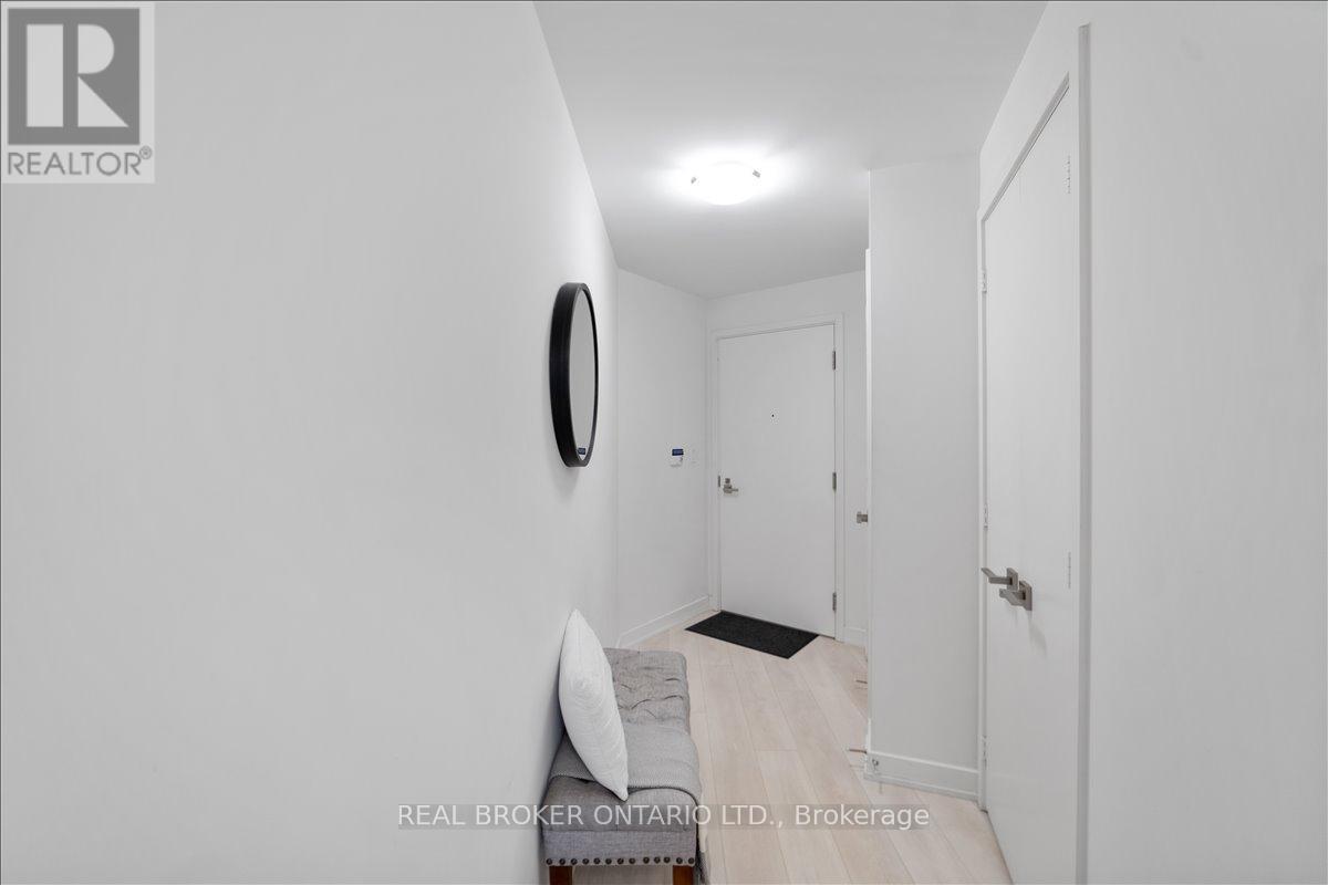 412 - 30 Ordnance Street, Toronto, Ontario  M6K 0C8 - Photo 3 - C13512920