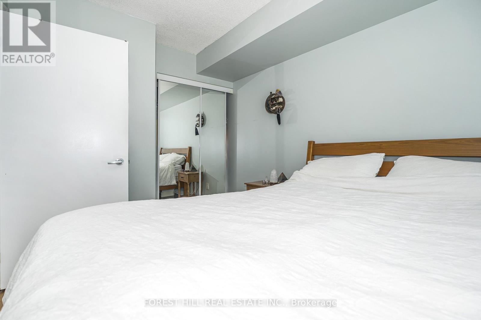 604 - 16 Yonge Street, Toronto, Ontario  M5E 2A1 - Photo 14 - C13512924