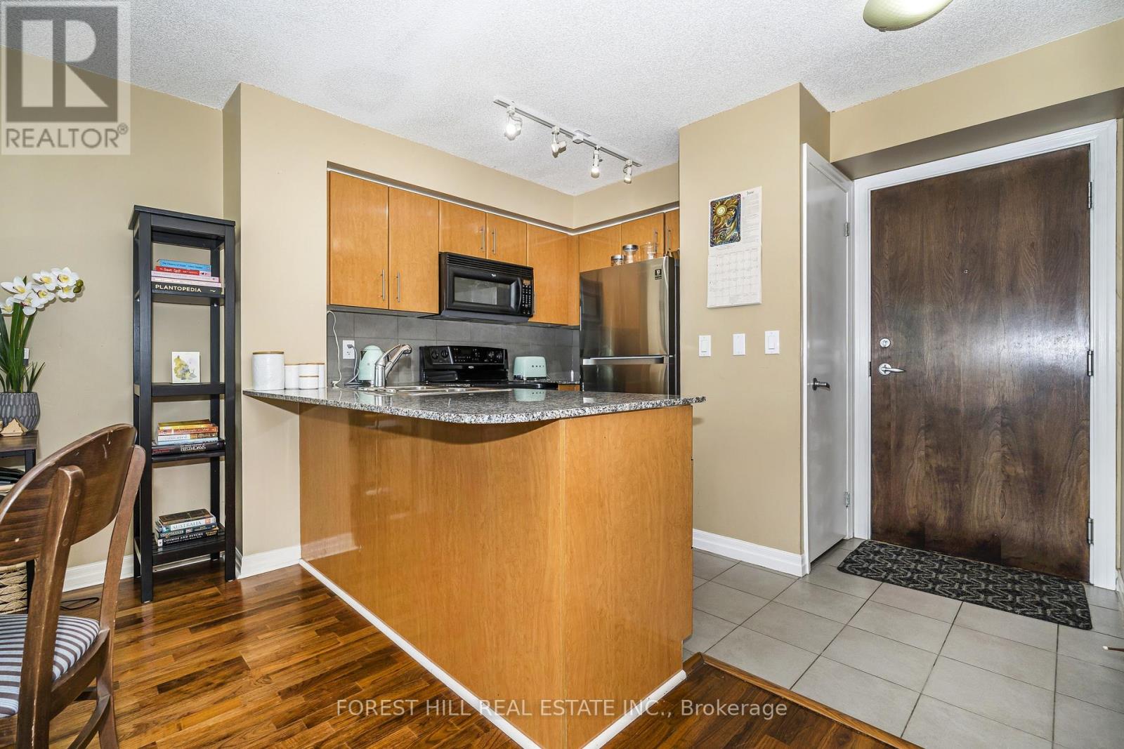 604 - 16 Yonge Street, Toronto, Ontario  M5E 2A1 - Photo 4 - C13512924