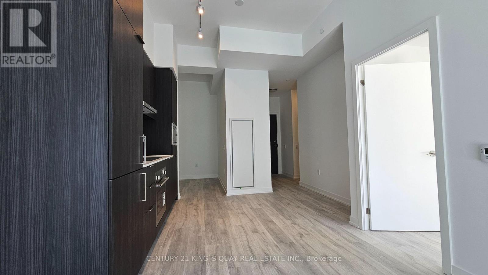 824 - 7 Golden Lion Heights, Toronto, Ontario  M2M 0C1 - Photo 5 - C13512940