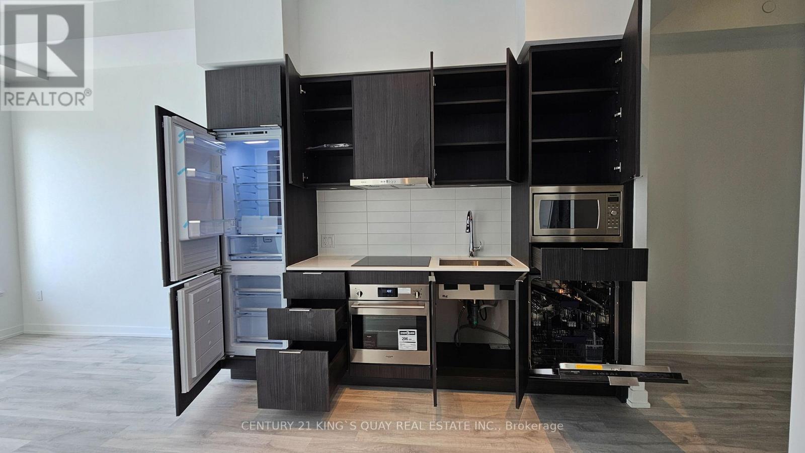 824 - 7 Golden Lion Heights, Toronto, Ontario  M2M 0C1 - Photo 8 - C13512940