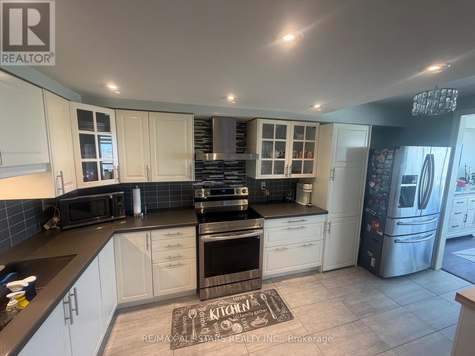 1607 - 4725 Sheppard Avenue E, Toronto, Ontario  M1S 5B2 - Photo 2 - E13512870