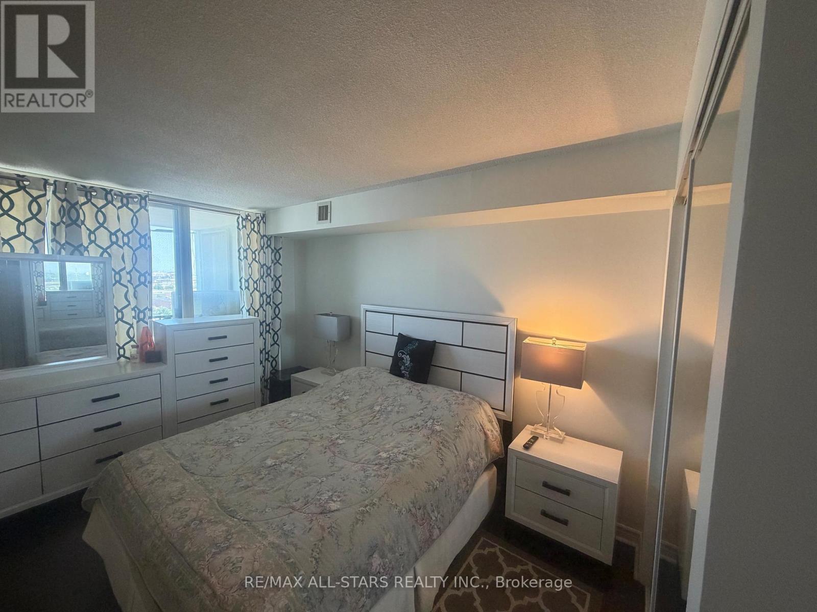 1607 - 4725 Sheppard Avenue E, Toronto, Ontario  M1S 5B2 - Photo 5 - E13512870