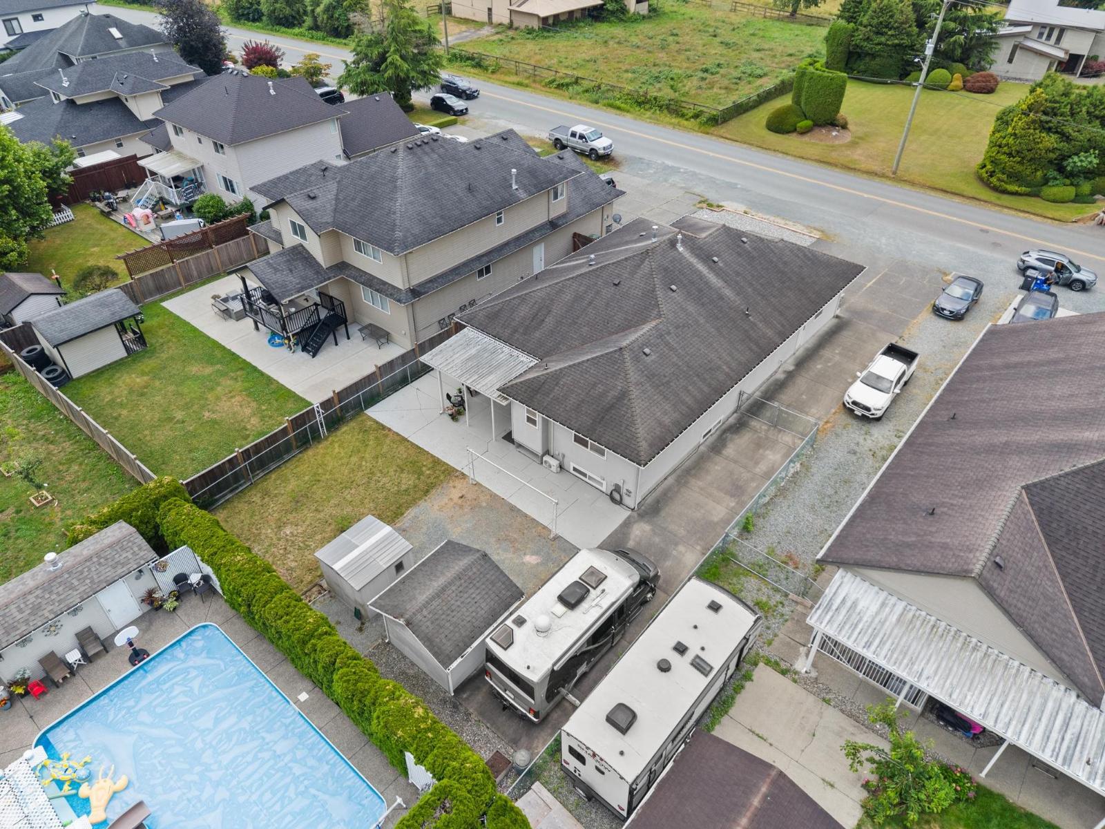 27015 24 Avenue, Langley, British Columbia  V4W 2Y9 - Photo 2 - R3140901