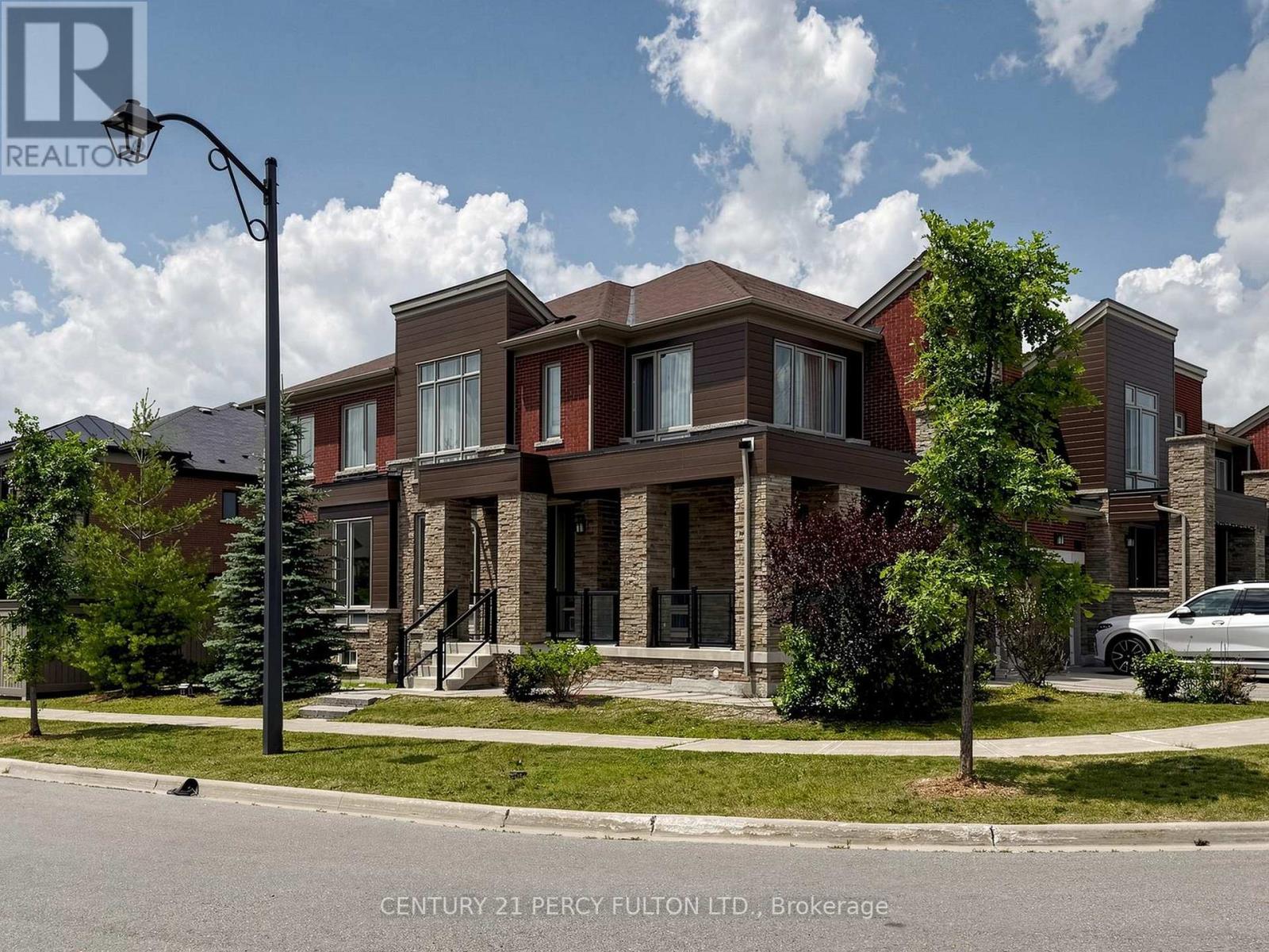 91 Badgerow Way, Aurora, Ontario  L4G 0Z5 - Photo 2 - N13512862