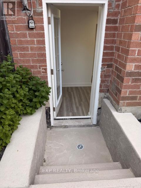352 Carlissa Run N, Newmarket, Ontario  L3X 3J9 - Photo 9 - N13512902