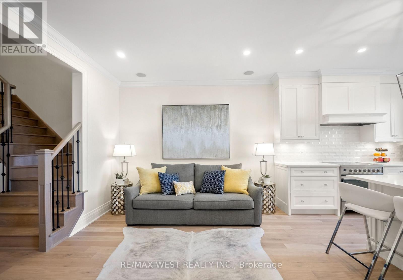 30 Drizzel Cres Crescent, Richmond Hill, Ontario  L4E 0G9 - Photo 9 - N13512904