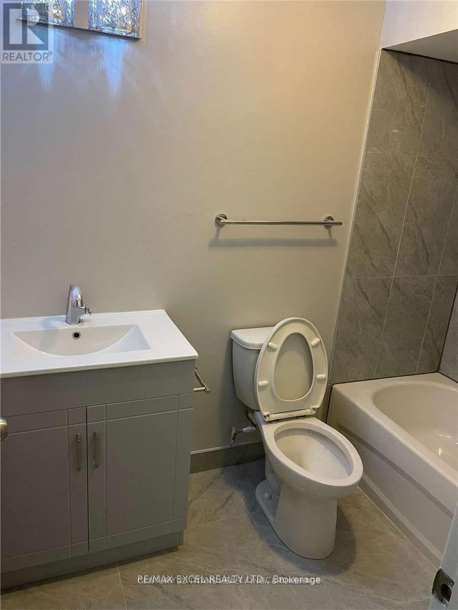 Main - 118 Hubner Avenue, Markham, Ontario  L6C 0B2 - Photo 11 - N13512930