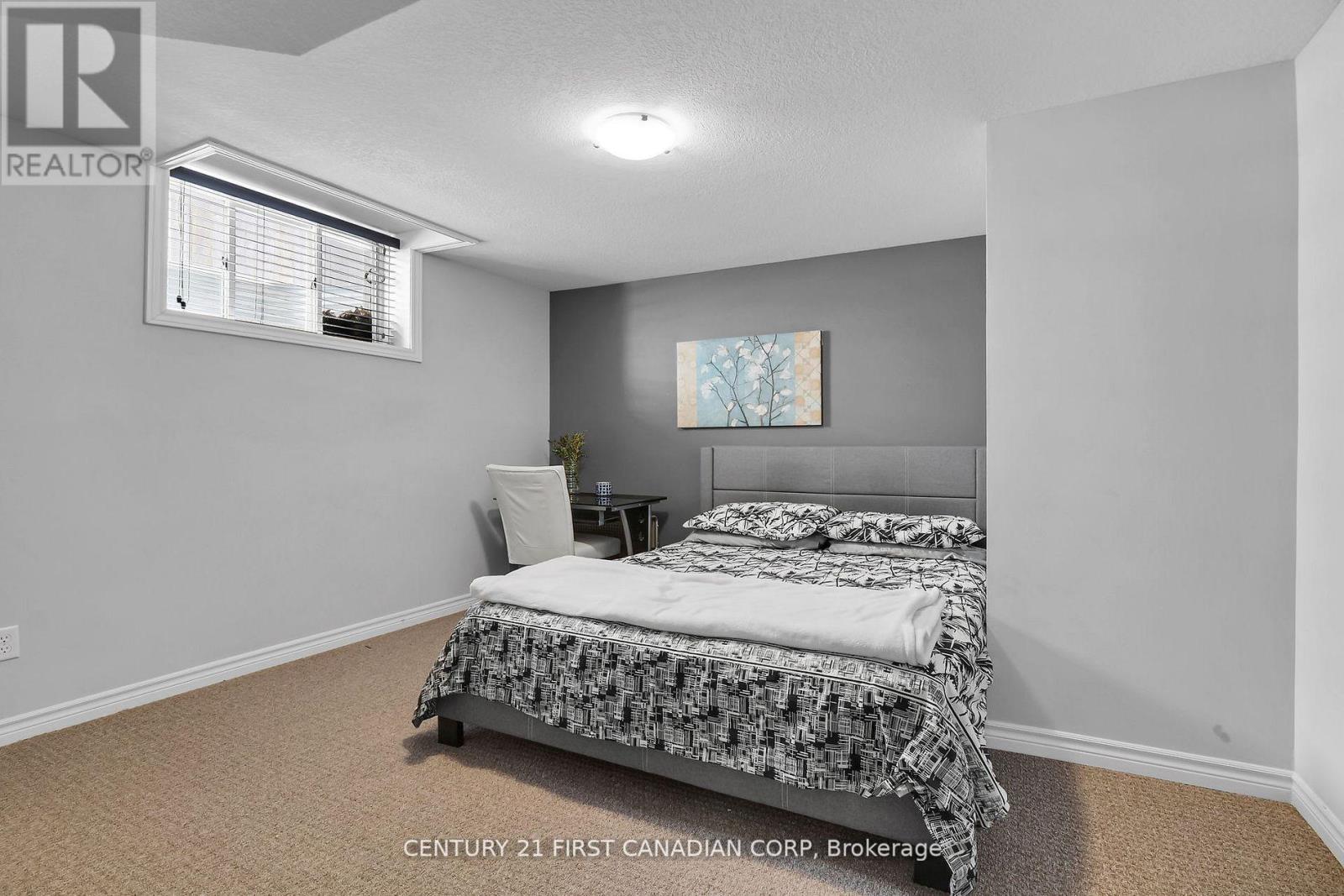 1924 Foxwood Avenue, London North, Ontario  N6G 0C5 - Photo 34 - X13513078