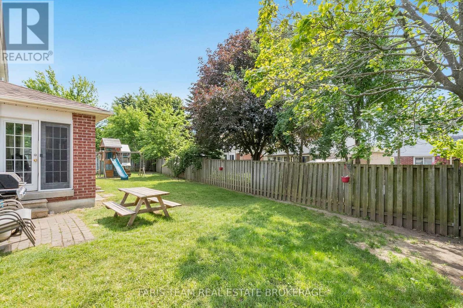 24 Shortreed Court, Barrie (West Bayfield), Ontario  L4N 7H8 - Photo 32 - S13512996