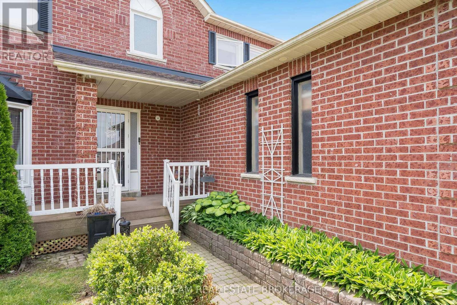 24 Shortreed Court, Barrie (West Bayfield), Ontario  L4N 7H8 - Photo 4 - S13512996