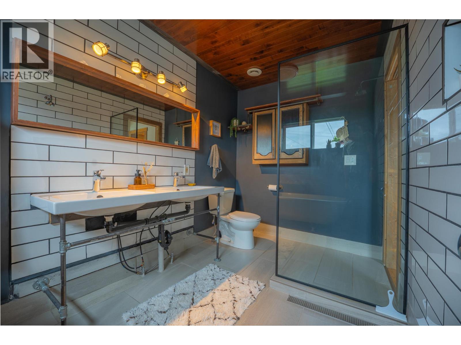 450 Deer Park Avenue, Kimberley, British Columbia V1A 2J8 - Photo 23 - 10393074