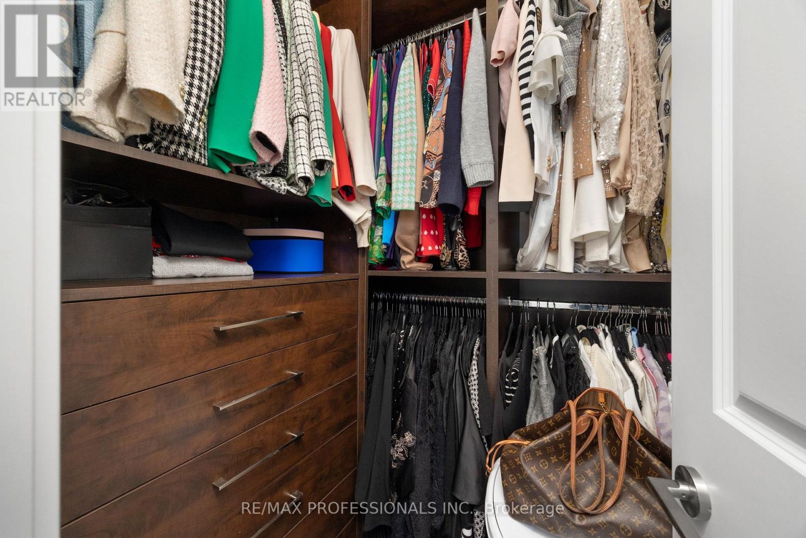 Lph3501 - 33 Shore Breeze Drive, Toronto, Ontario  M8V 0G1 - Photo 17 - W12685892