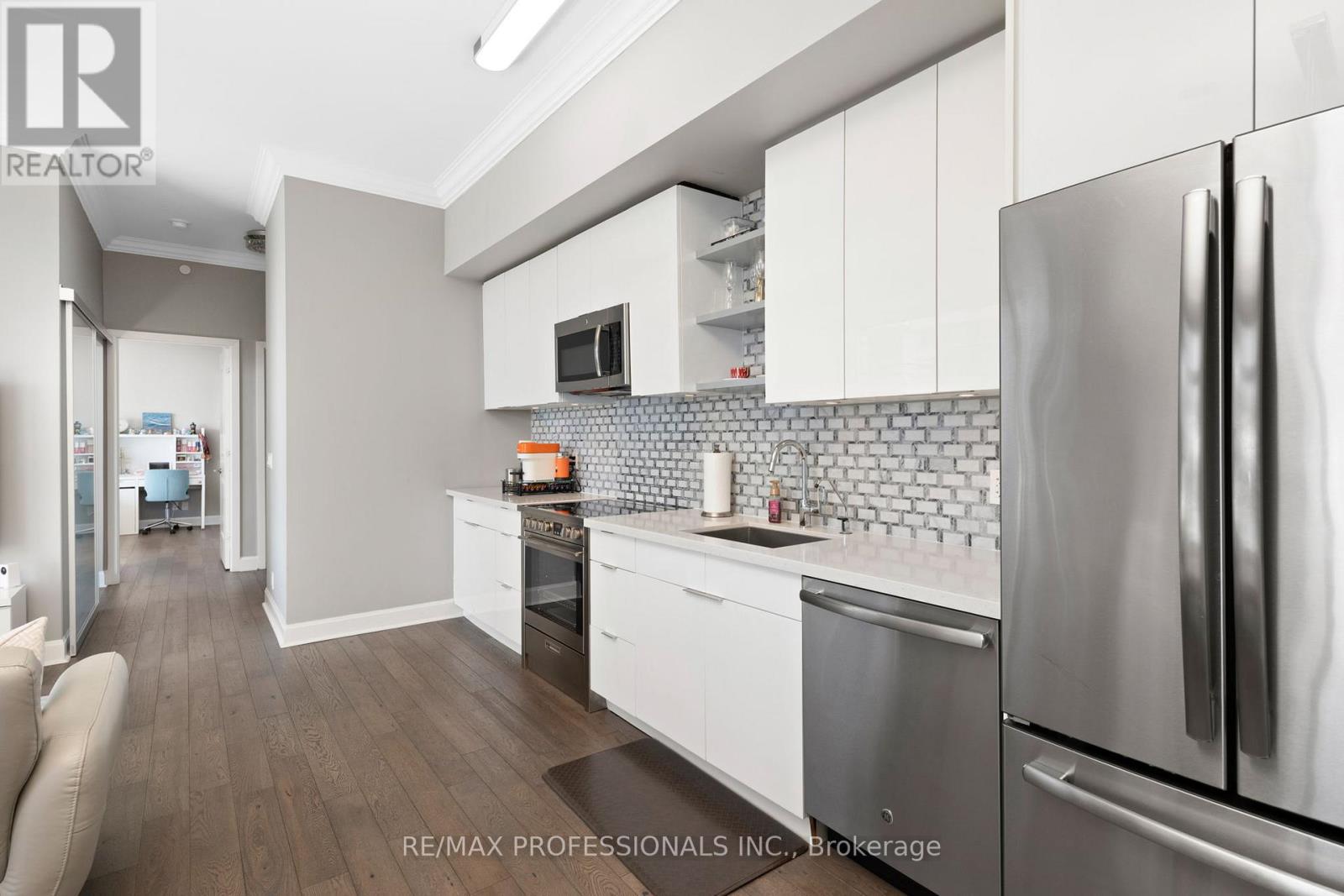 Lph3501 - 33 Shore Breeze Drive, Toronto, Ontario  M8V 0G1 - Photo 8 - W12685892