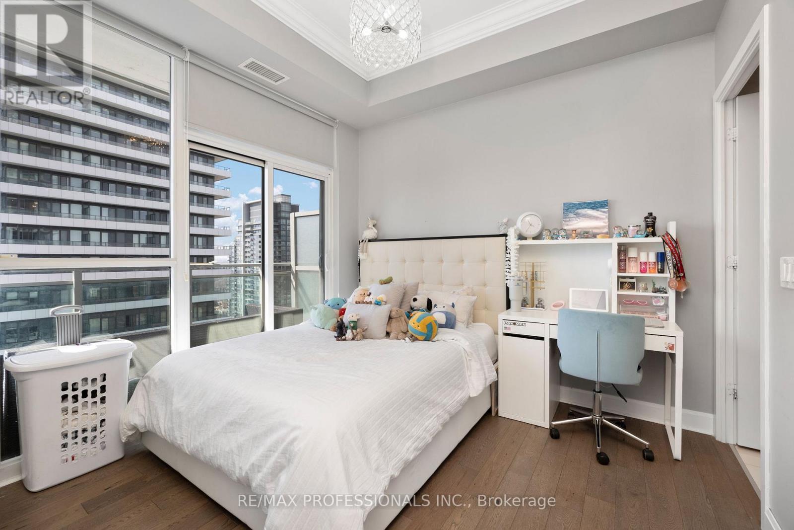 Lph3501 - 33 Shore Breeze Drive, Toronto, Ontario  M8V 0G1 - Photo 18 - W12685892