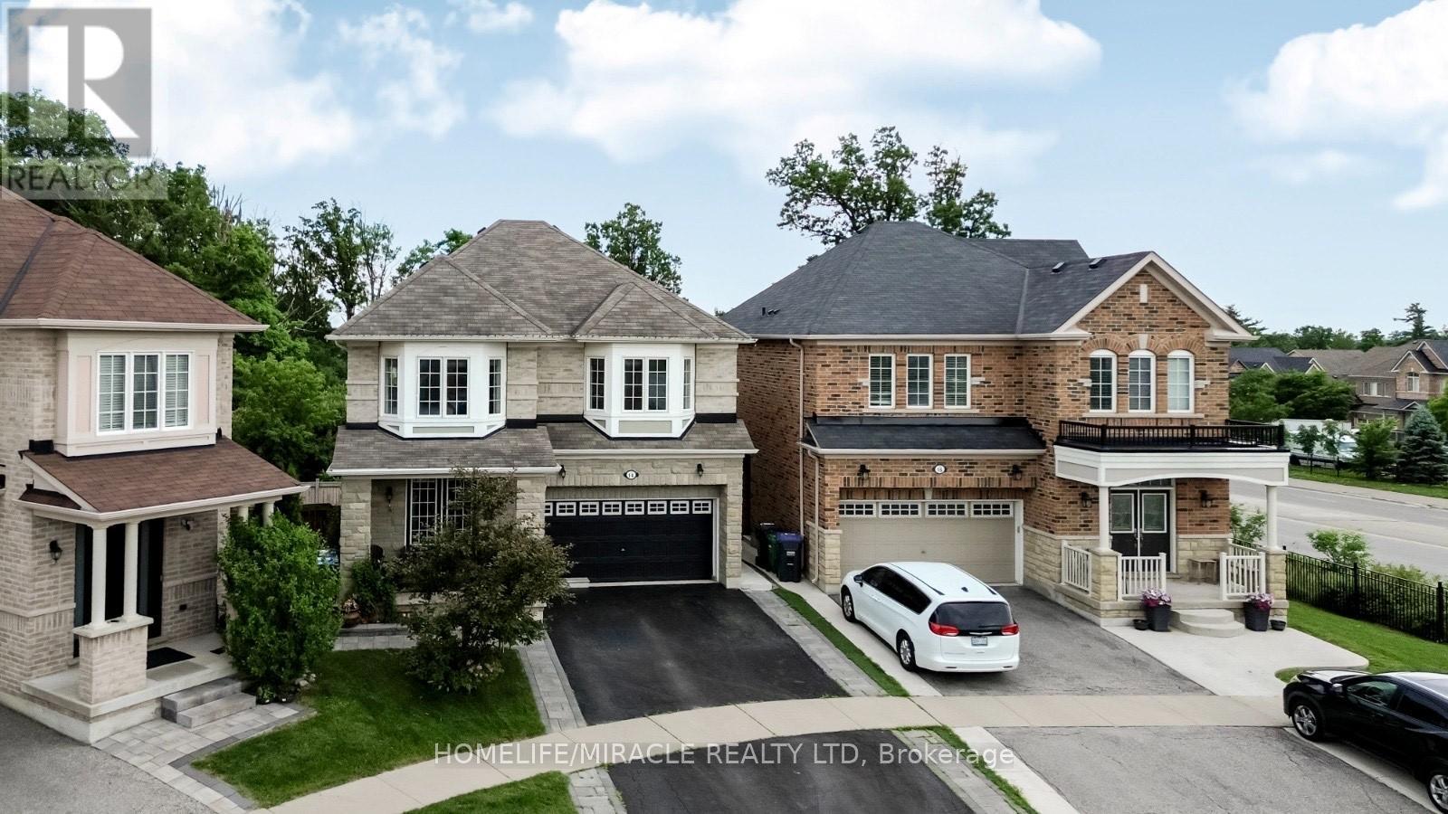 14 ADELINE COURT, Brampton, Ontario