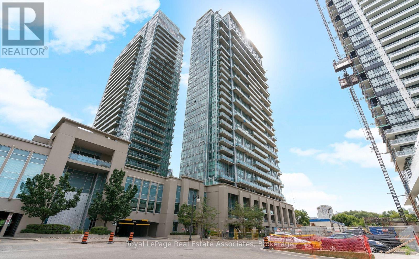 1823 - 165 Legion Road N, Toronto, Ontario  M8Y 0B3 - Photo 13 - W13512938