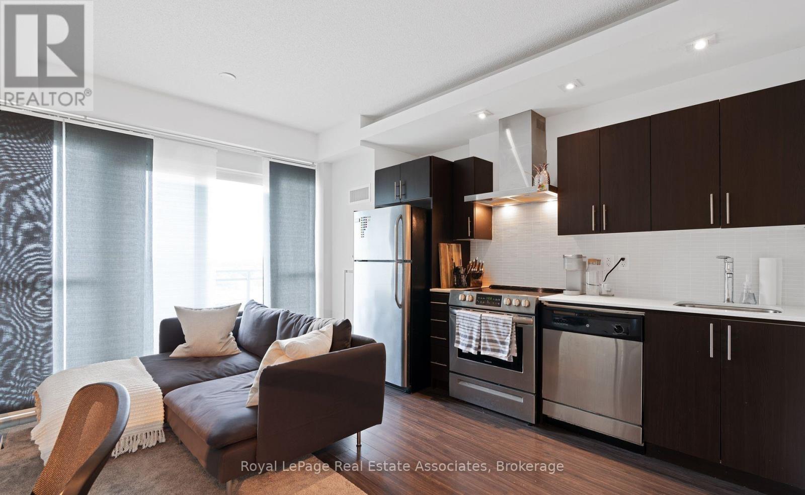 1823 - 165 Legion Road N, Toronto, Ontario  M8Y 0B3 - Photo 14 - W13512938