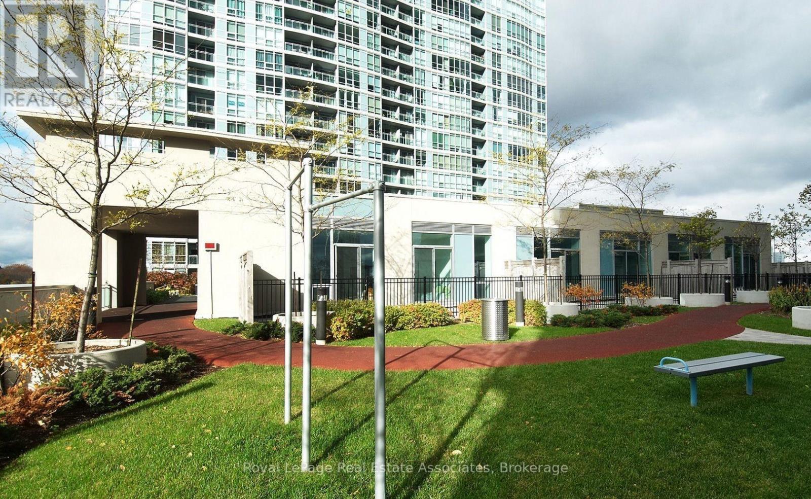 1823 - 165 Legion Road N, Toronto, Ontario  M8Y 0B3 - Photo 15 - W13512938