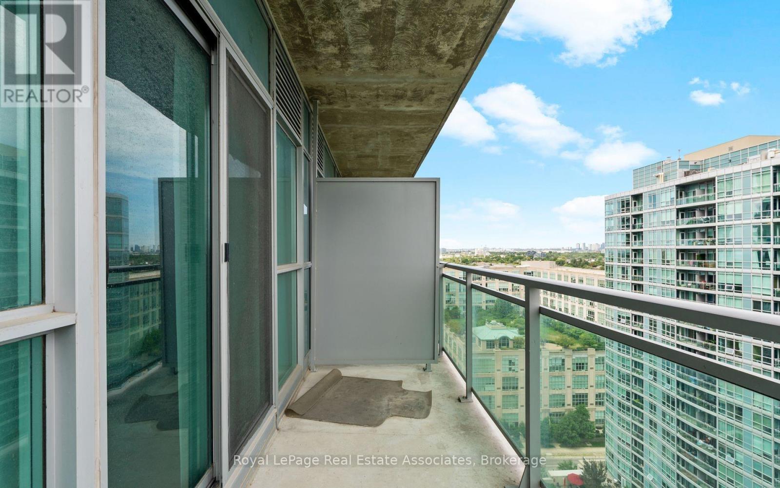 1823 - 165 Legion Road N, Toronto, Ontario  M8Y 0B3 - Photo 22 - W13512938