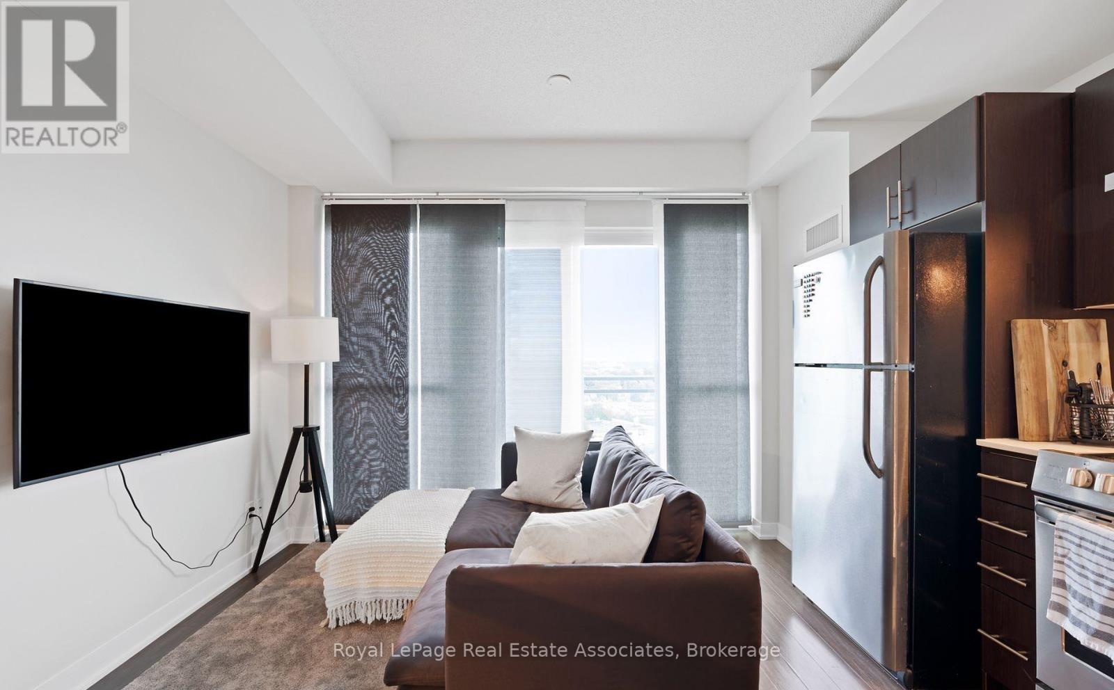 1823 - 165 Legion Road N, Toronto, Ontario  M8Y 0B3 - Photo 6 - W13512938