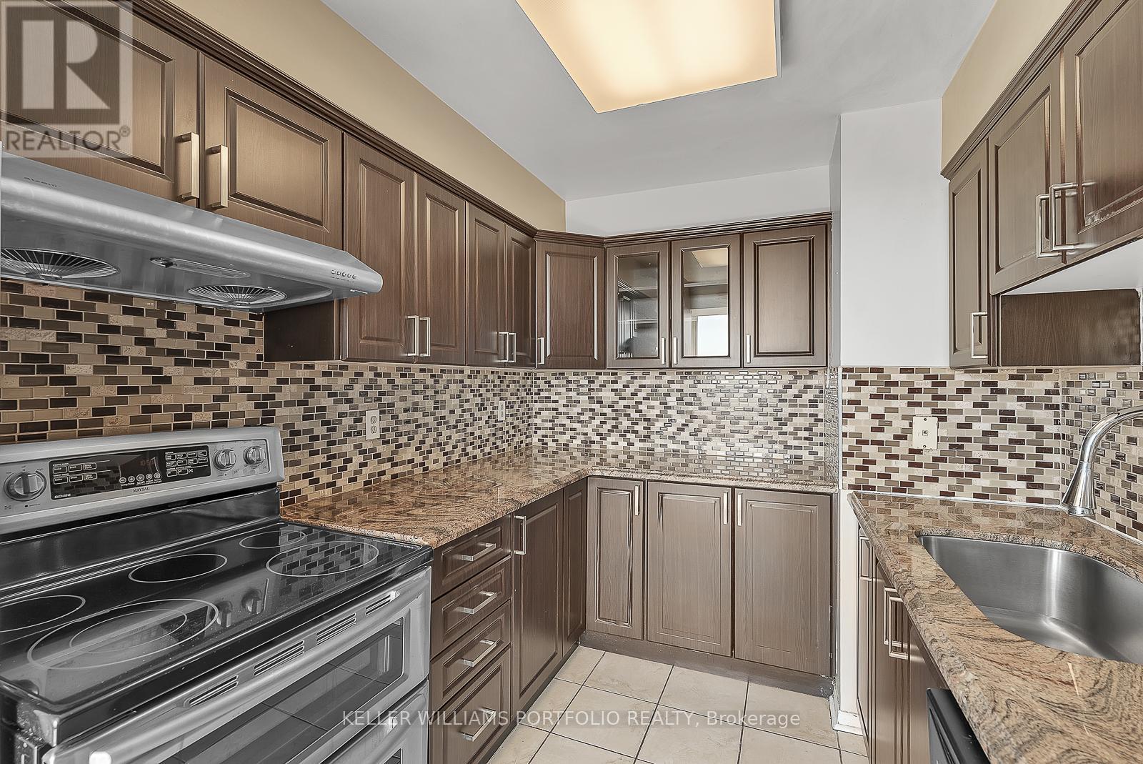 1402 - 400 Webb Drive, Mississauga, Ontario  L5B 3Z7 - Photo 11 - W13512952
