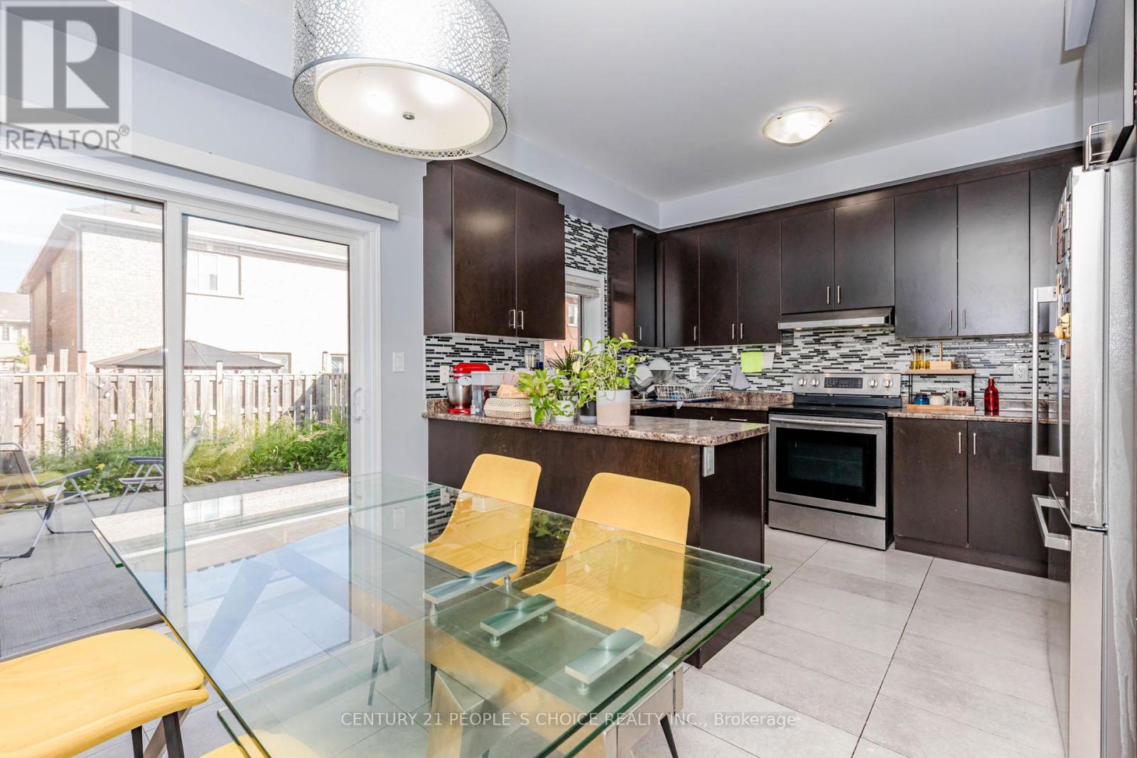 Upper - 973 Francine Crescent, Mississauga, Ontario  L5V 0E2 - Photo 17 - W13512974