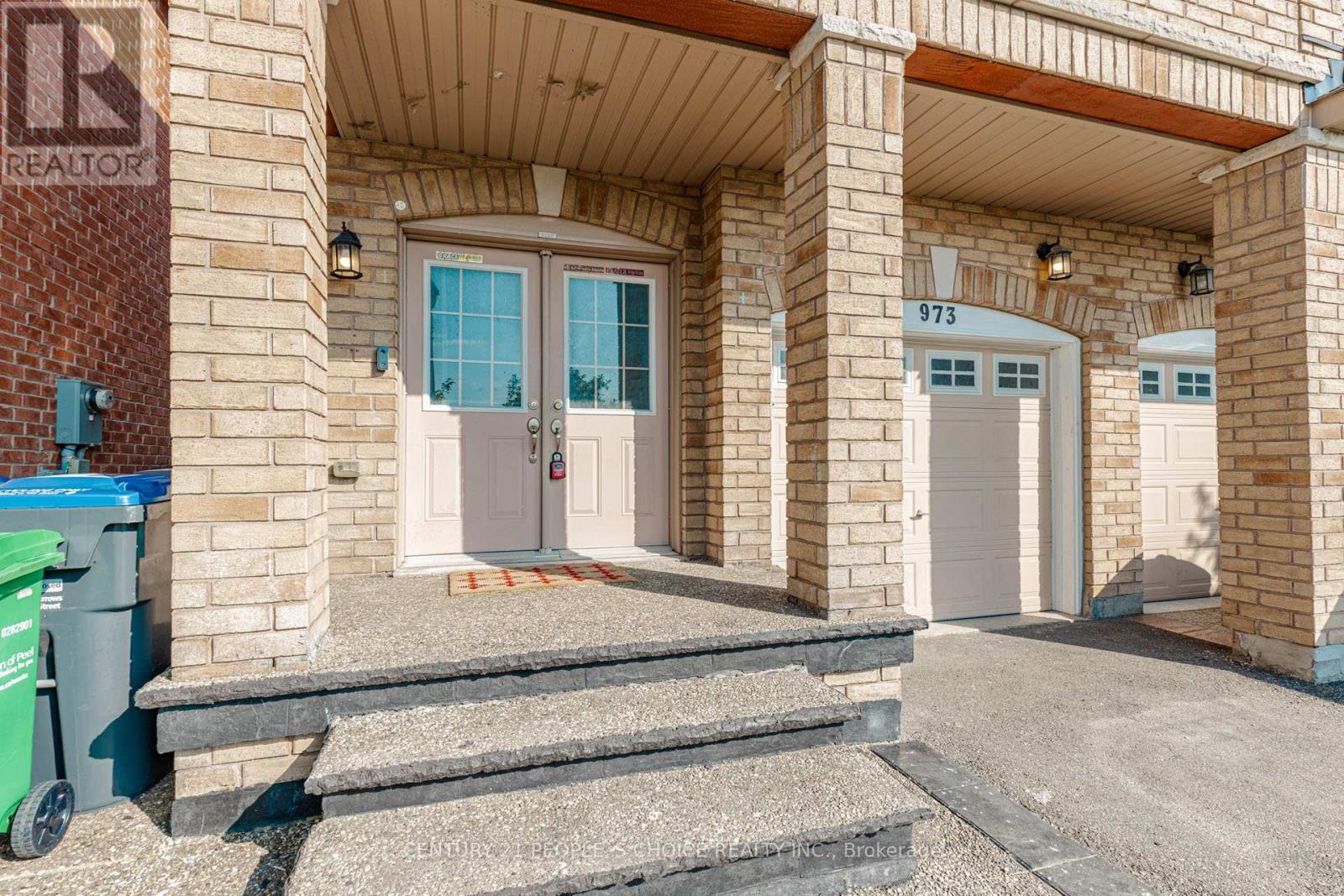 Upper - 973 Francine Crescent, Mississauga, Ontario  L5V 0E2 - Photo 6 - W13512974