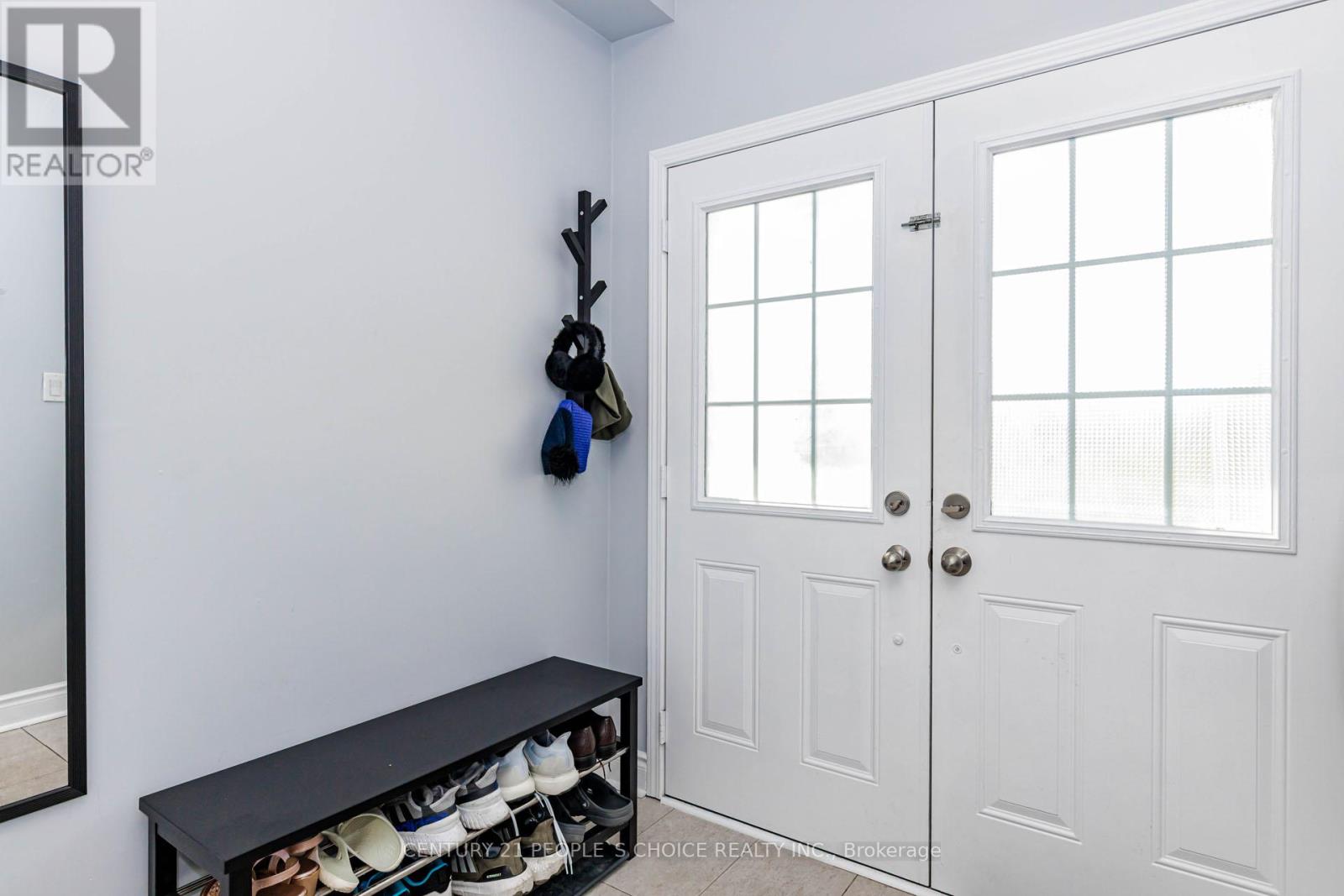Upper - 973 Francine Crescent, Mississauga, Ontario  L5V 0E2 - Photo 8 - W13512974