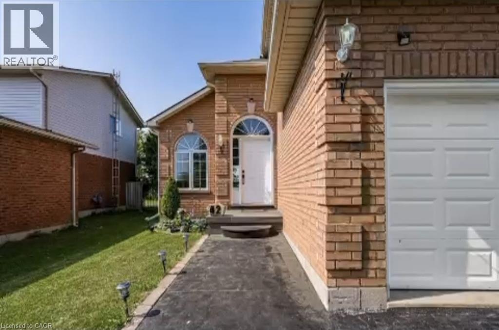 42 Thistlemoor Drive, Caledonia, Ontario  N3W 2K4 - Photo 2 - 40844578