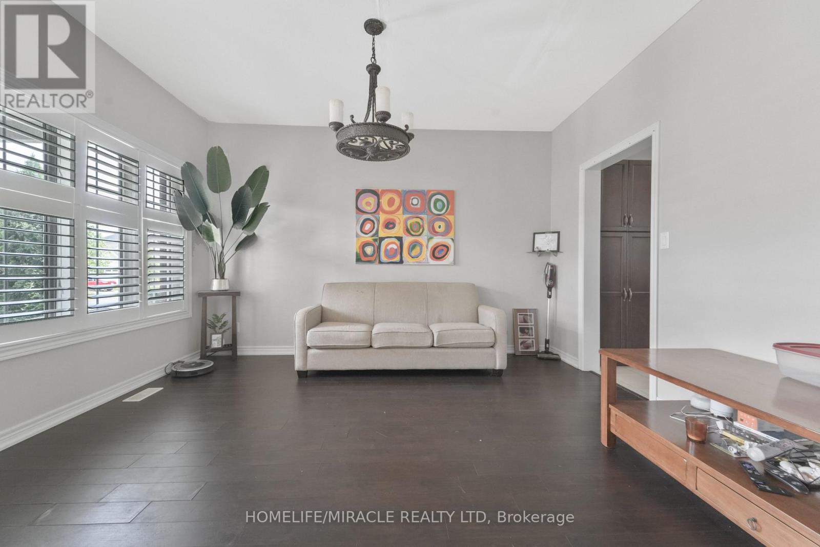 95 Tulip Tree Road, Thorold, Ontario  L2V 0A5 - Photo 4 - X13512828