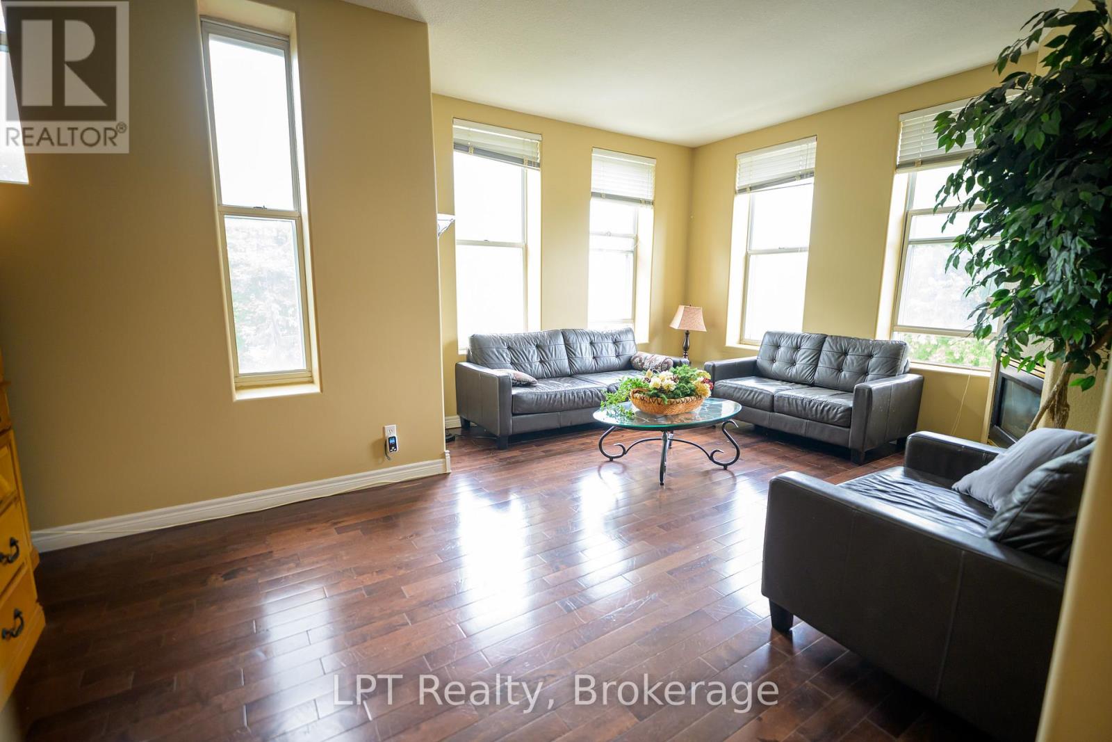 302 - 317 Queen Street, Chatham-Kent, Ontario N7M 2H7 - Photo 13 - X13513148