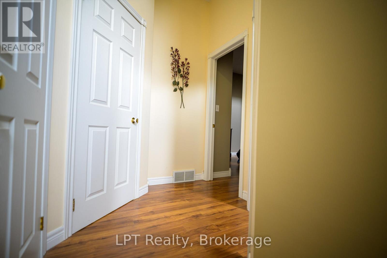 302 - 317 Queen Street, Chatham-Kent, Ontario N7M 2H7 - Photo 20 - X13513148