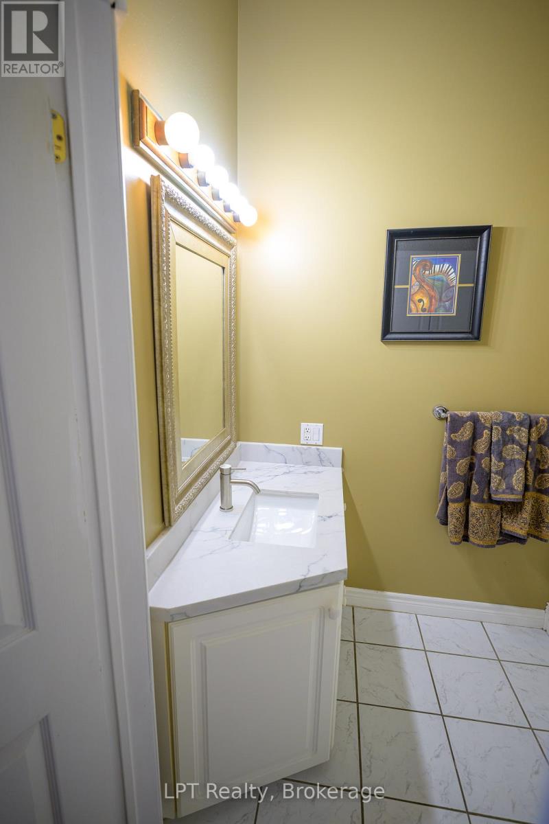 302 - 317 Queen Street, Chatham-Kent, Ontario N7M 2H7 - Photo 22 - X13513148