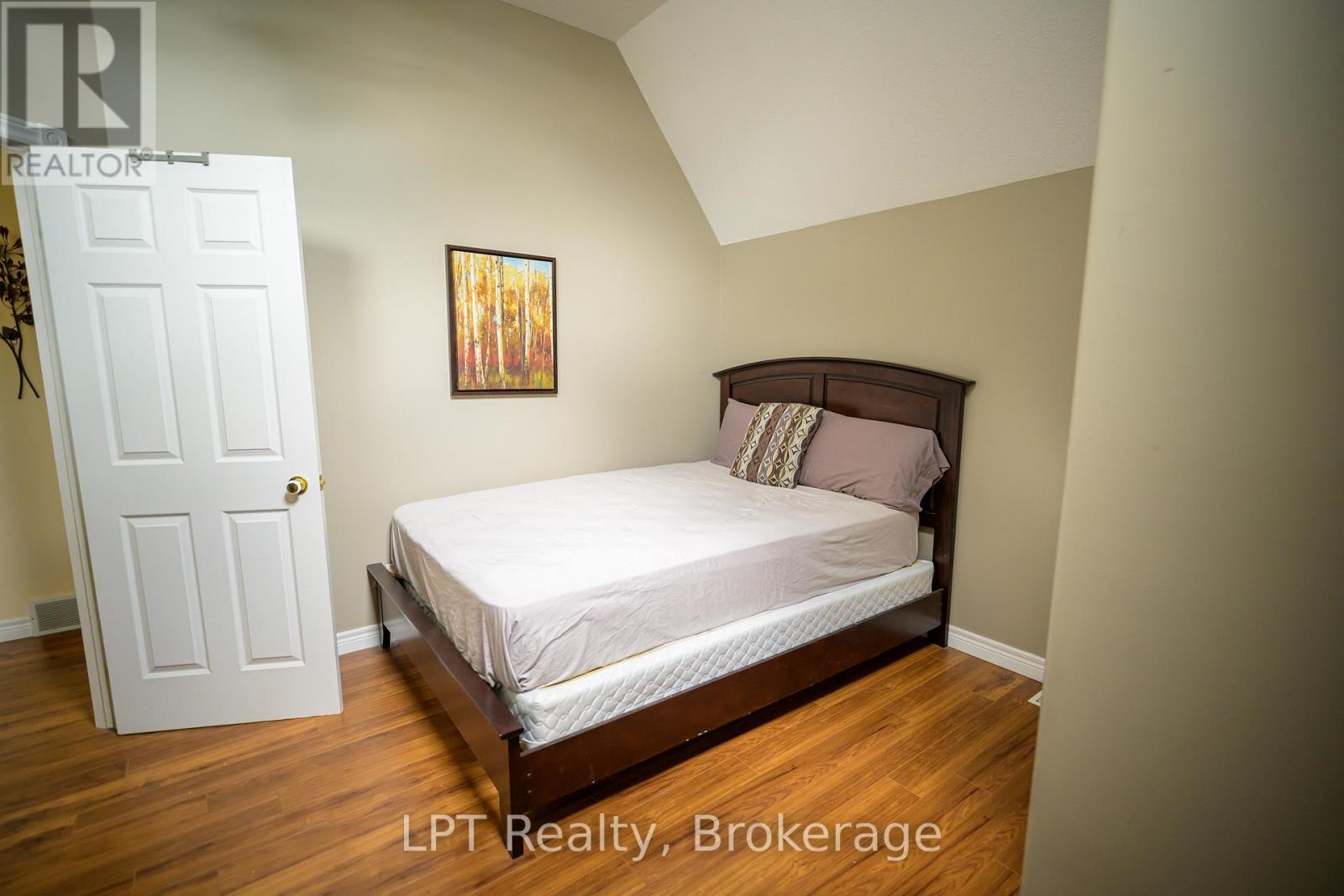 302 - 317 Queen Street, Chatham-Kent, Ontario N7M 2H7 - Photo 27 - X13513148