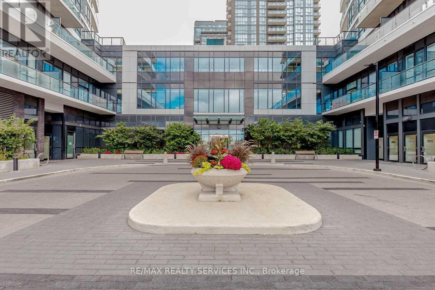 2517 - 35 Watergarden Drive, Mississauga, Ontario L5R 0G8 - Photo 3 - W13505530
