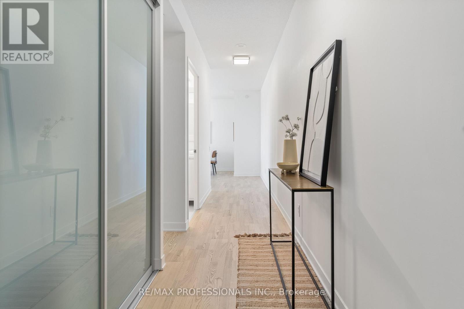 1708 - 90 Park Lawn Road, Toronto, Ontario  M8Y 0B6 - Photo 3 - W13240990
