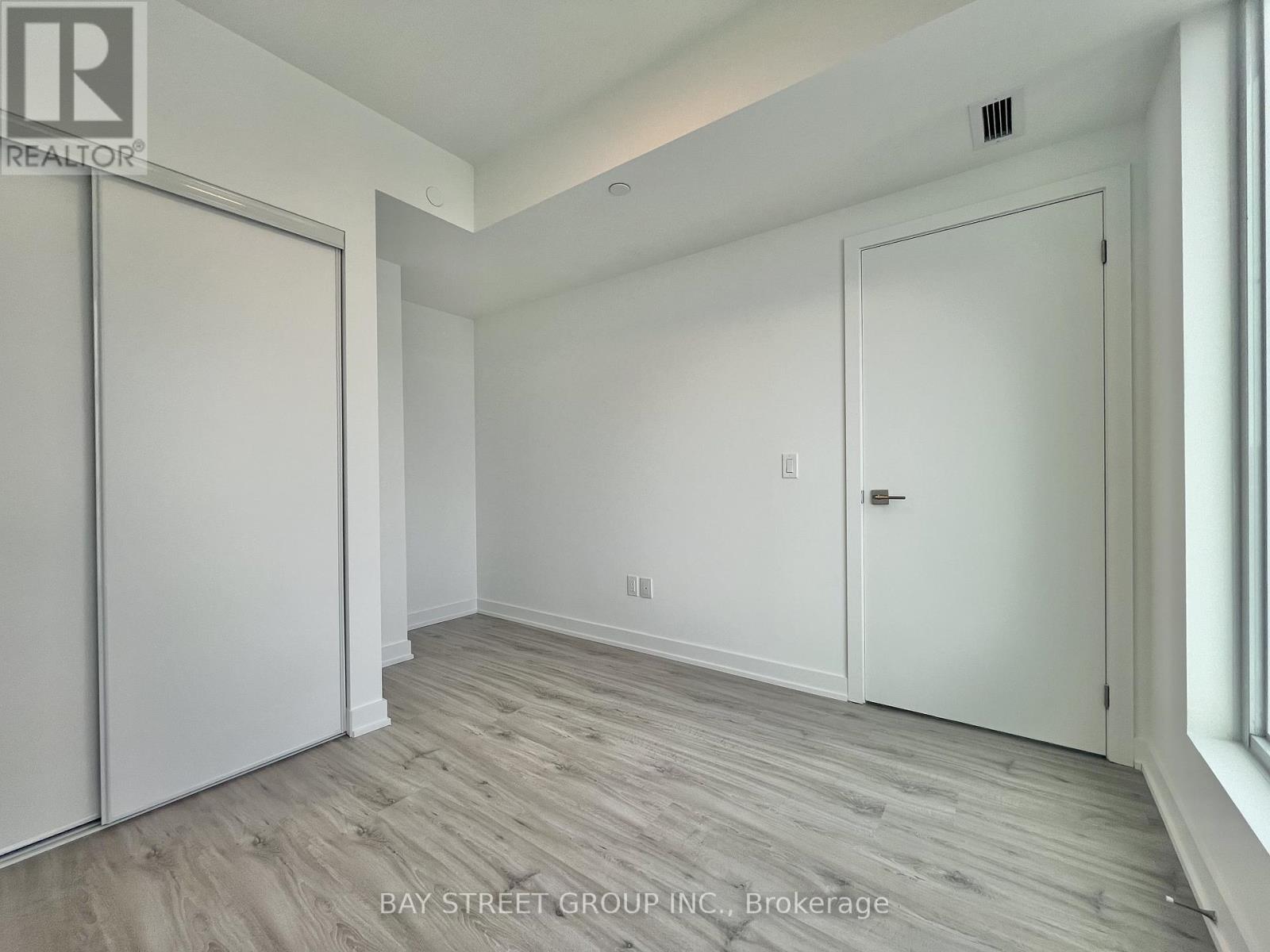 Lph10 - 252 Church Street, Toronto, Ontario  M5B 0E6 - Photo 13 - C13513076