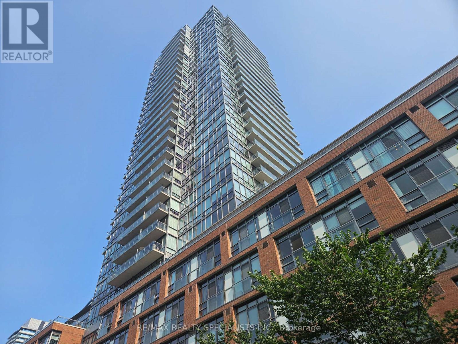 806 - 33 MILL STREET, Toronto, Ontario